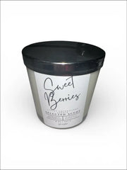 Sweet berries 8 oz candle