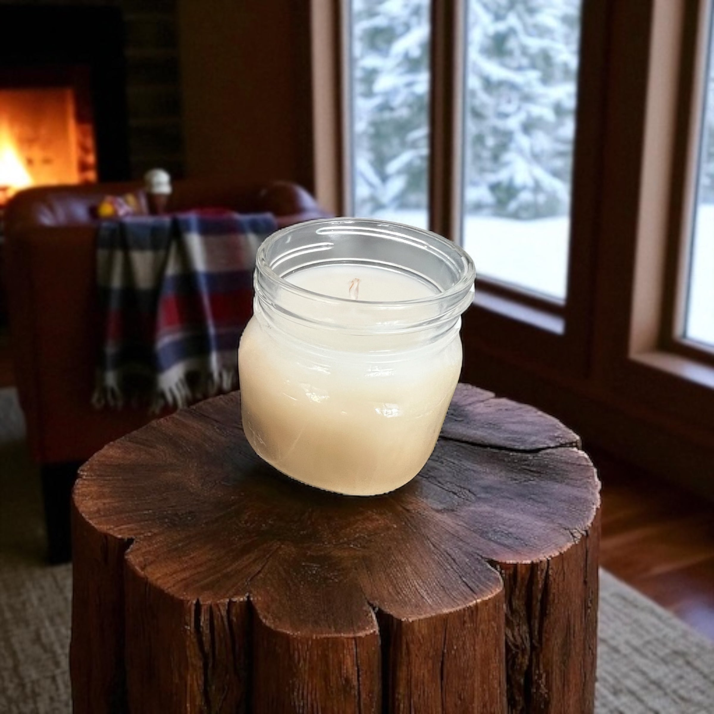 Cedarwood 8 Oz Candle Freshly Made Closet Scent
