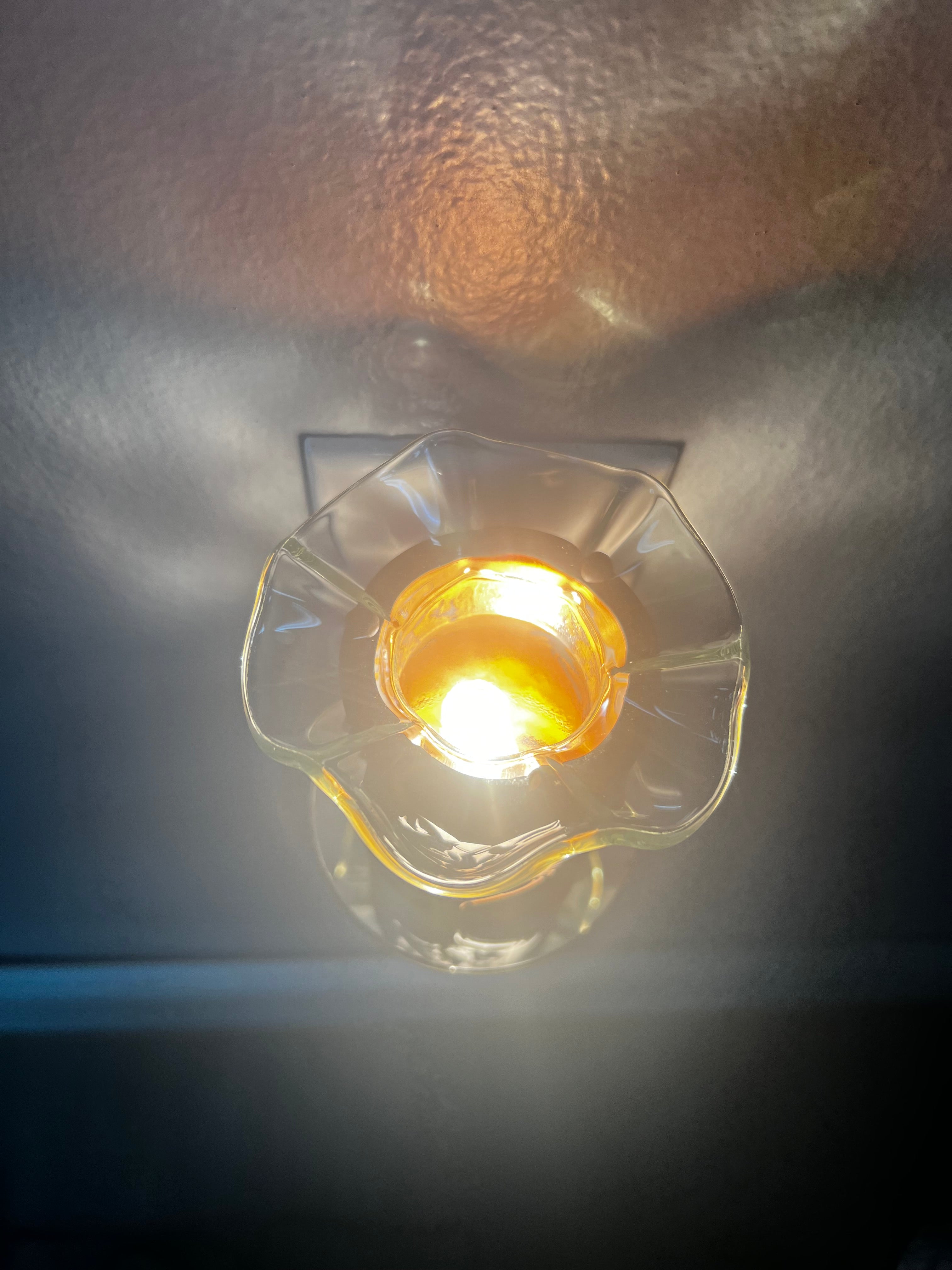 Wolf, Black Plug In Warmer Electric Warmer For Wax Melts And Oils
