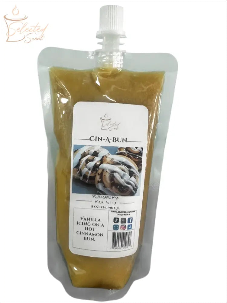 Selected Scent Cin-A-Bun Vanilla Icing Wax Melt for long lasting home fragrance in refill pouch