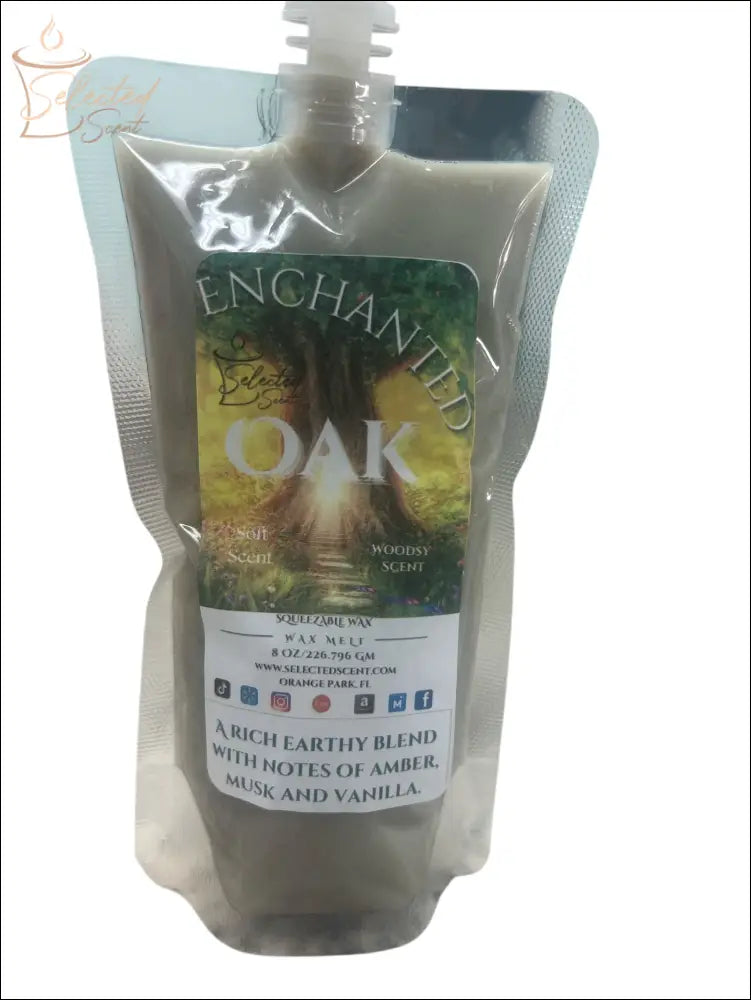 Selected Scent Enchanted Oak squeezable wax melt with earthy amber musk and vanilla scent