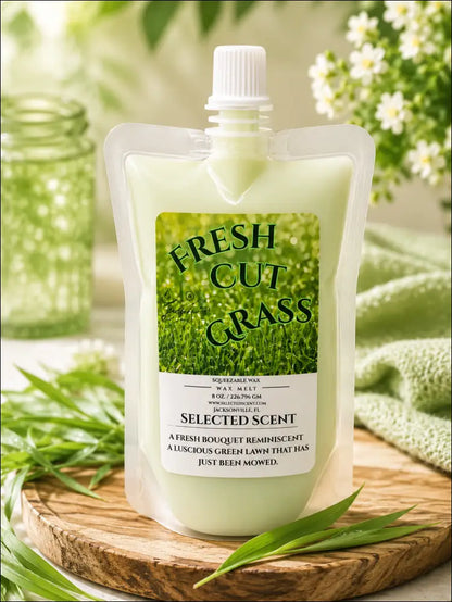 Fresh cut grass squeezable wax melt