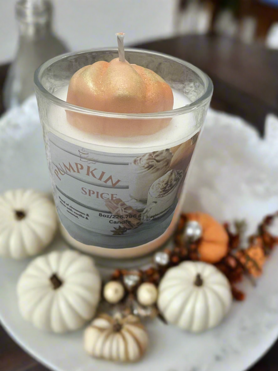Selected Scent long lasting pumpkin candle 8oz with pumpkin shaped wick and fall decor